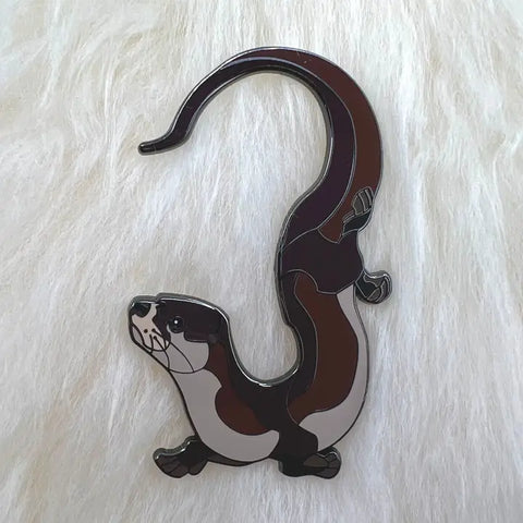 Roamin Bison Pin Otter