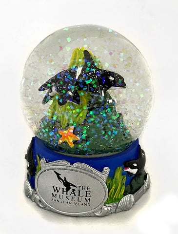 Orca Water Glitter Globe